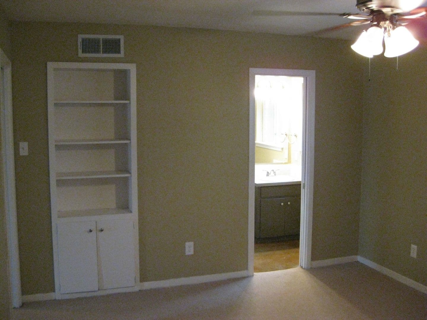 Austin Apartment: 5607 Sunshine Dr