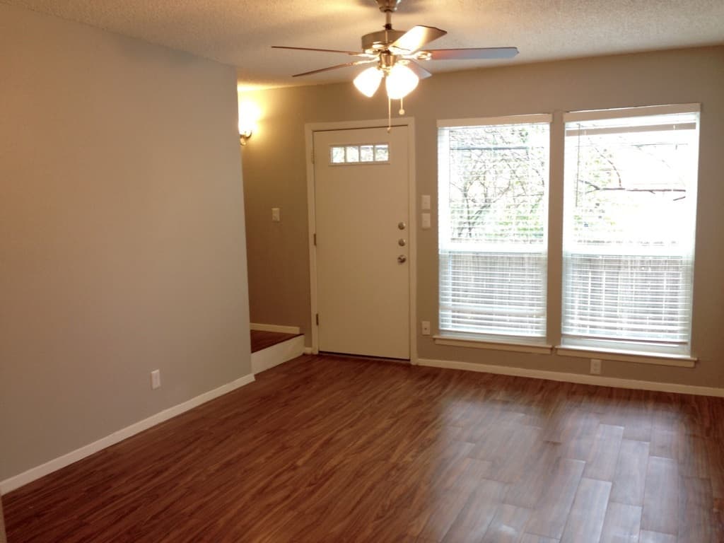 Austin Apartment: 1717 Enfield Rd
