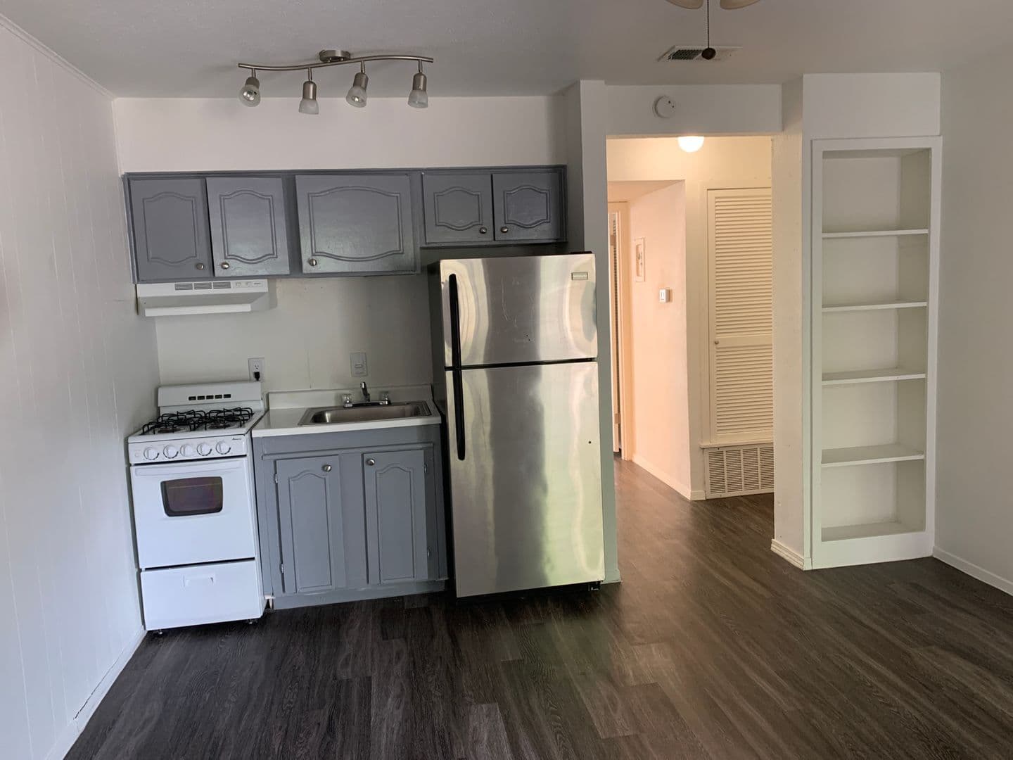 Austin Apartment: 1315 Norwalk Ln