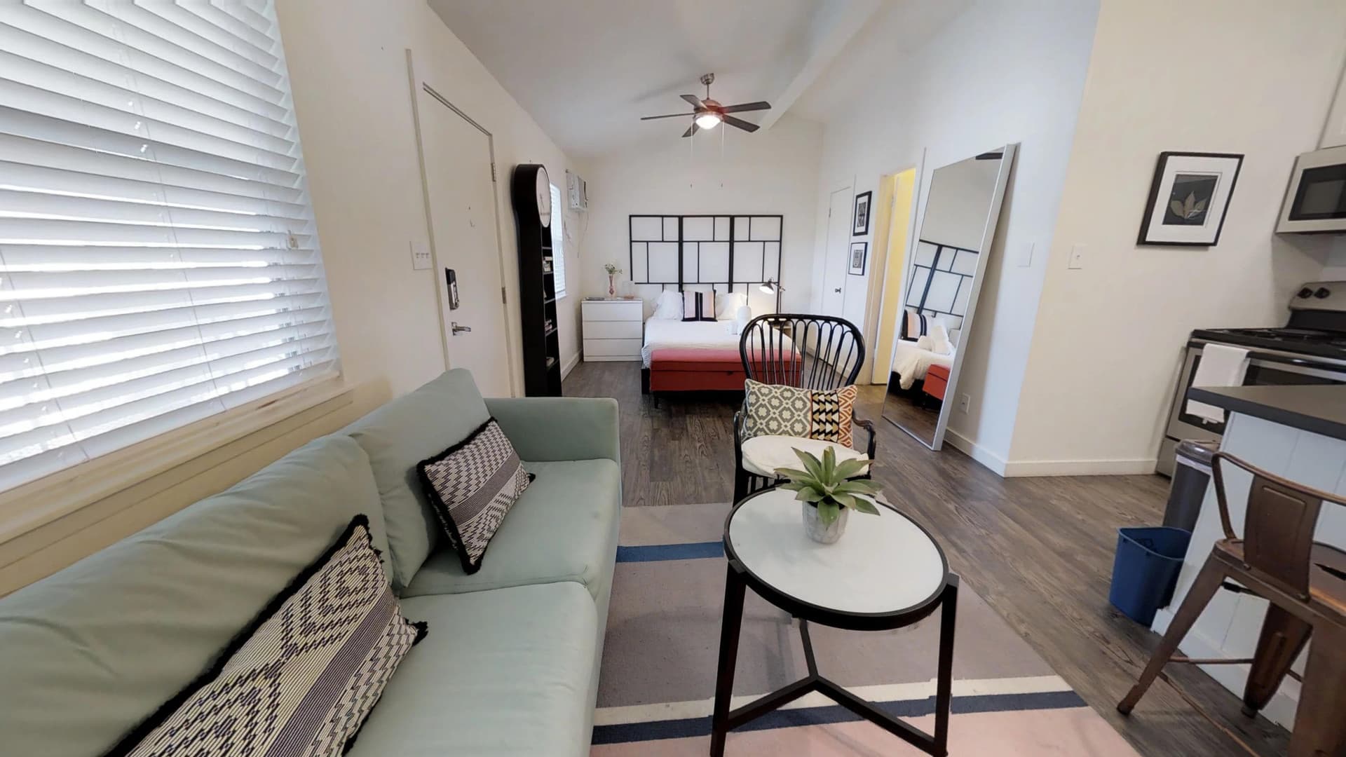 Austin Apartment: 1131 Hollow Creek