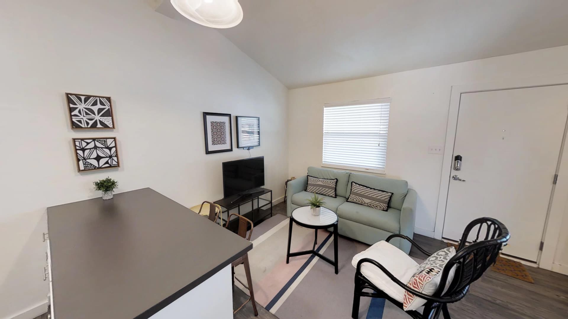 Austin Apartment: 1131 Hollow Creek