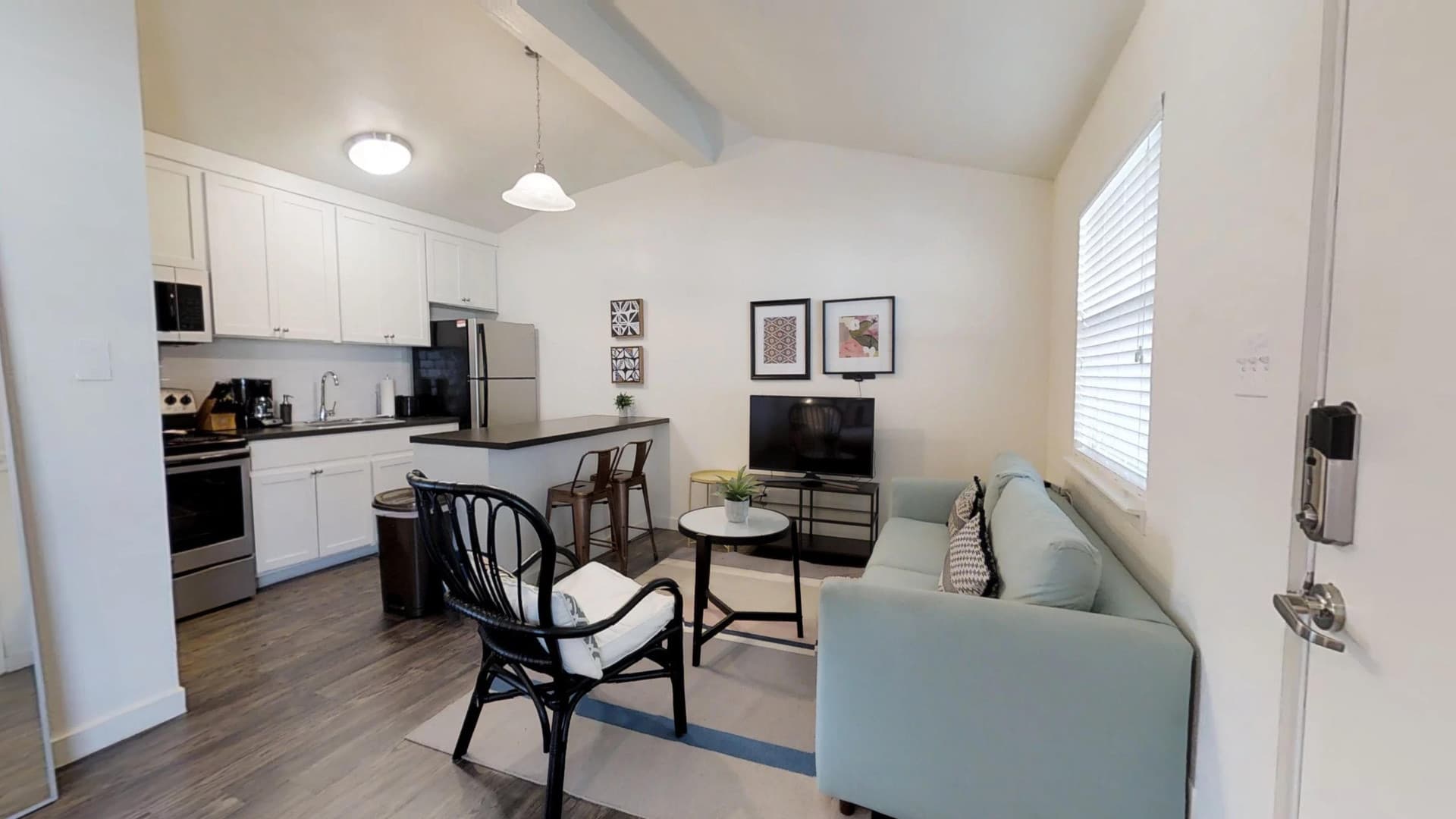 Austin Apartment: 1131 Hollow Creek