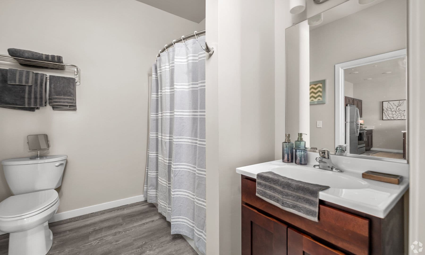 Carlisle Apartment: 5 Northside Village Lane