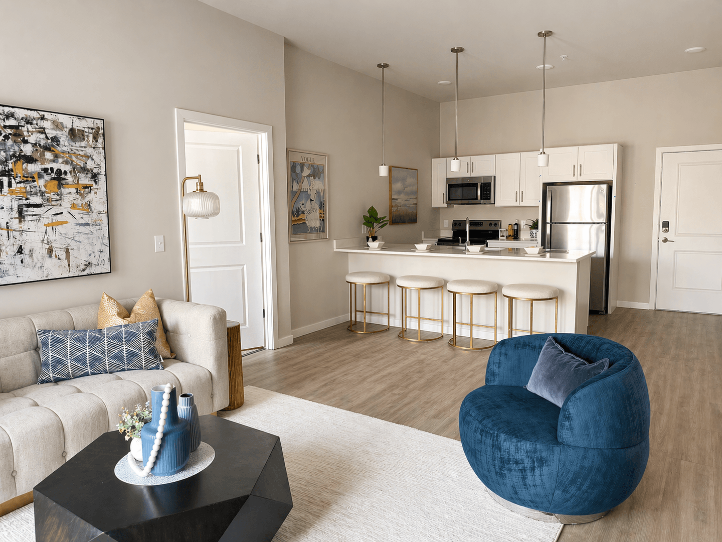 York Apartment: 212 N Beaver Street