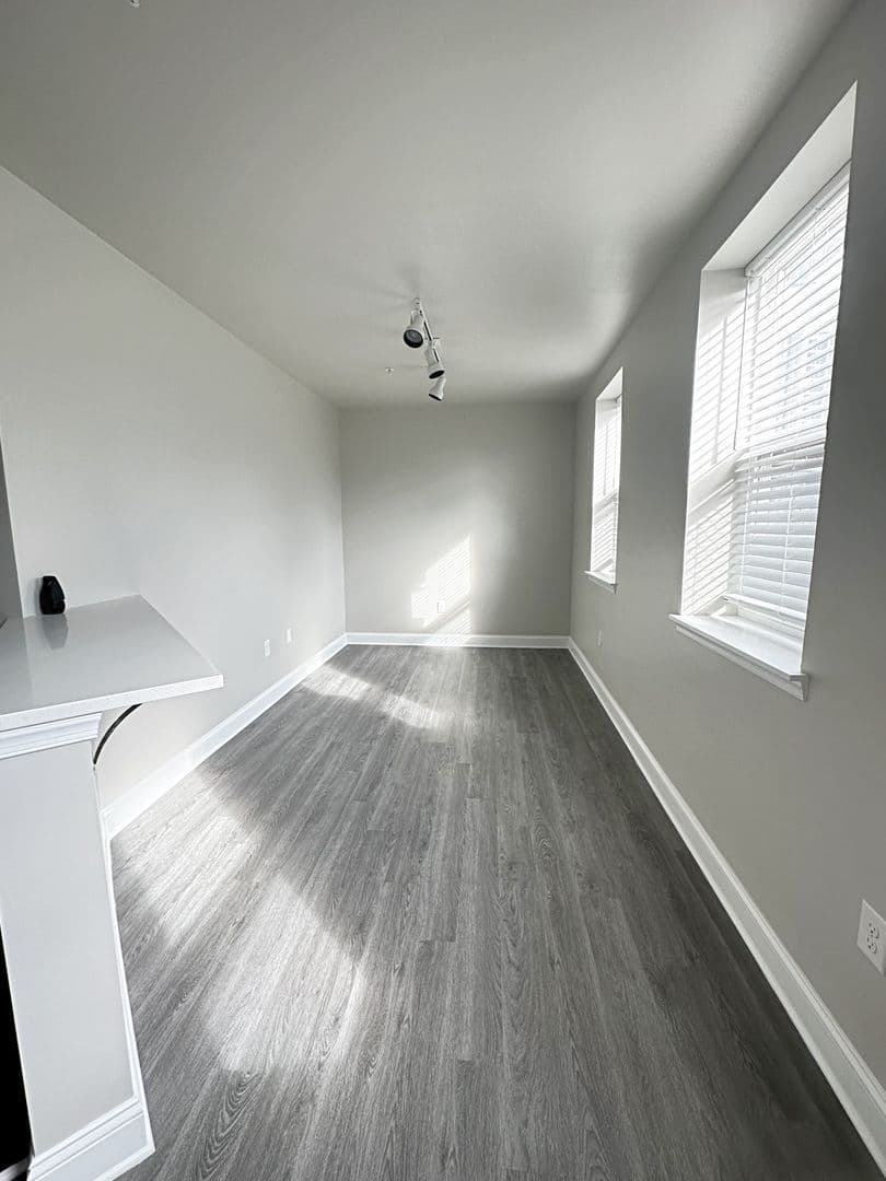 York Apartment: 200 5th Avenue