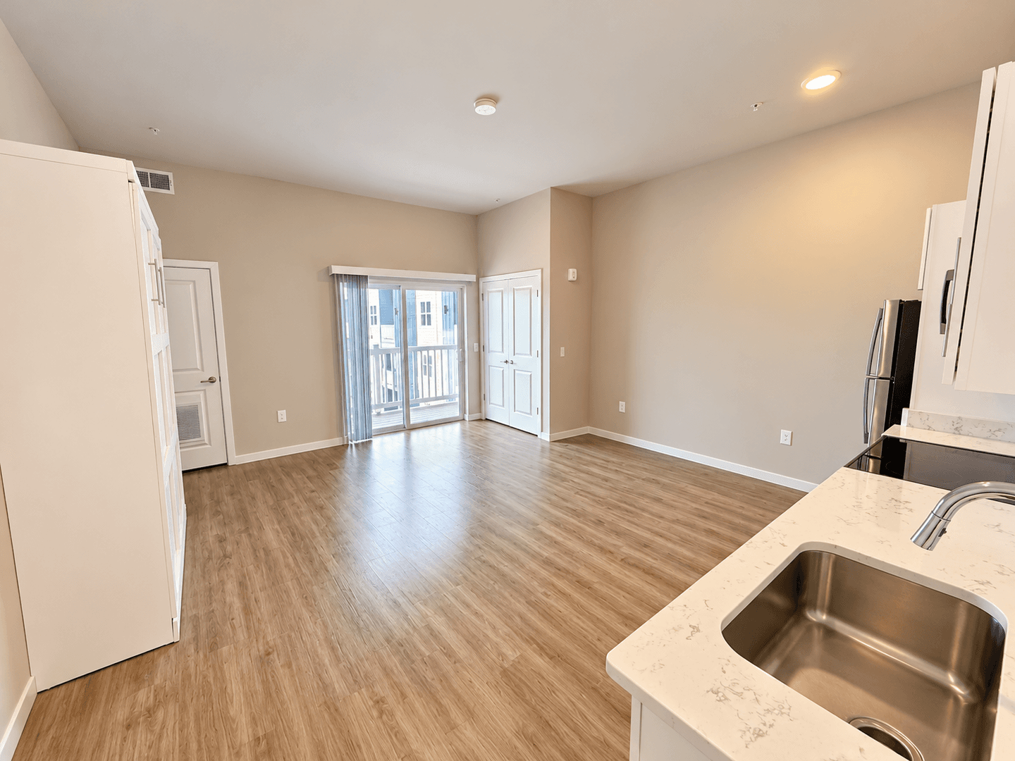 York Apartment: 212 N Beaver Street