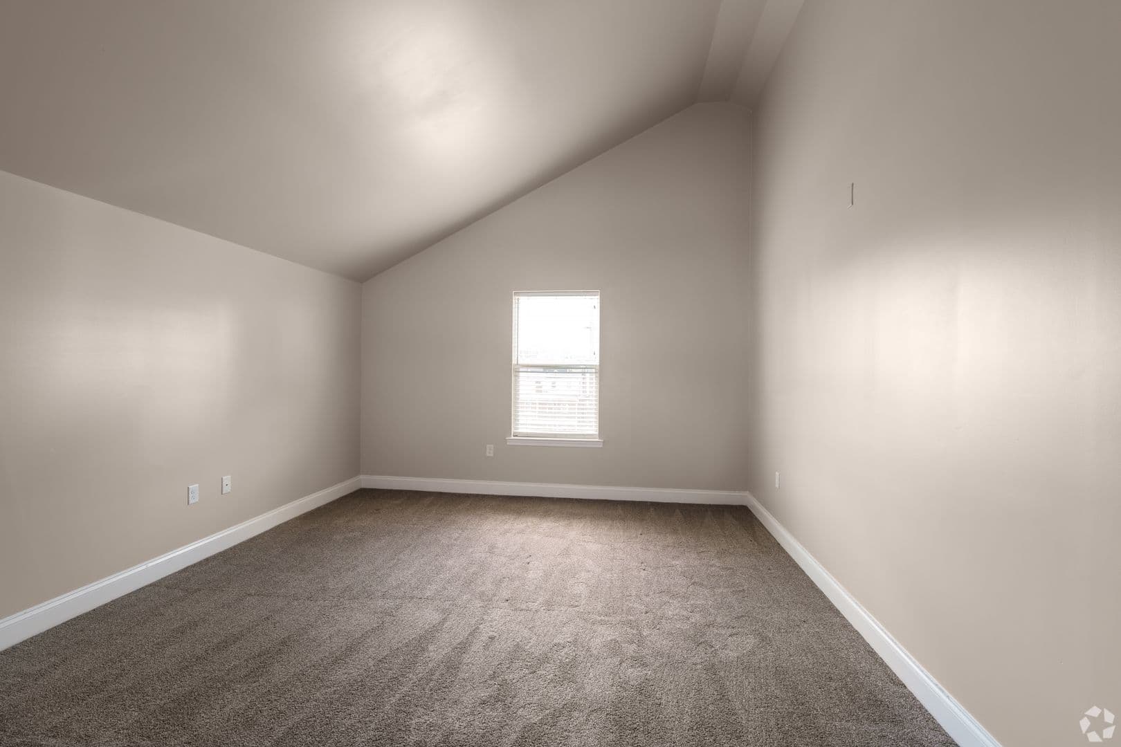 York Apartment: 200 5th Avenue