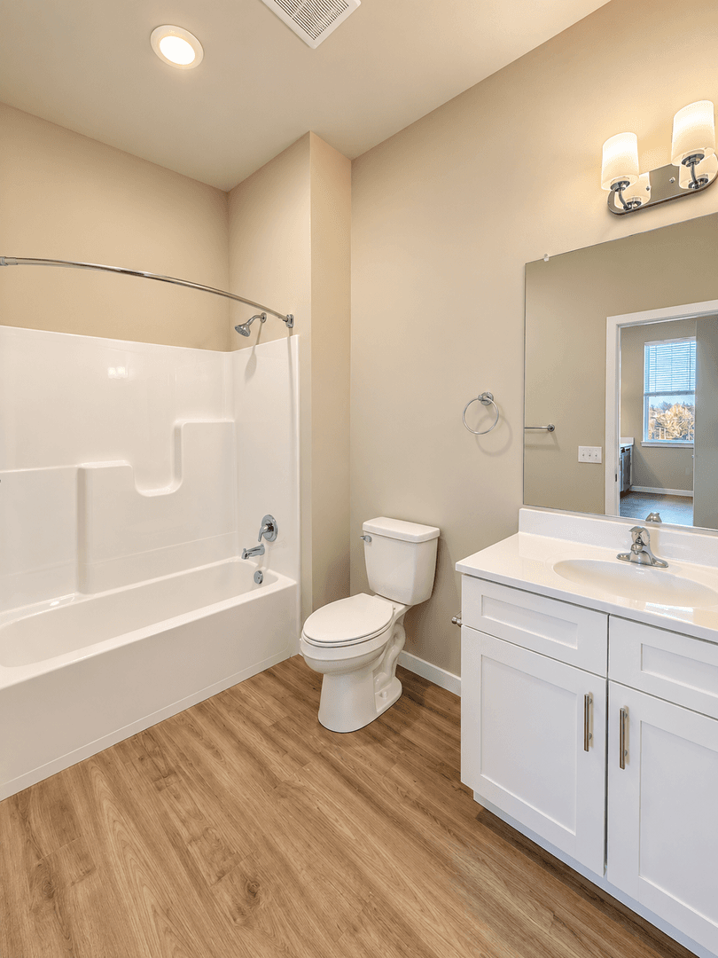 York Apartment: 212 N Beaver Street