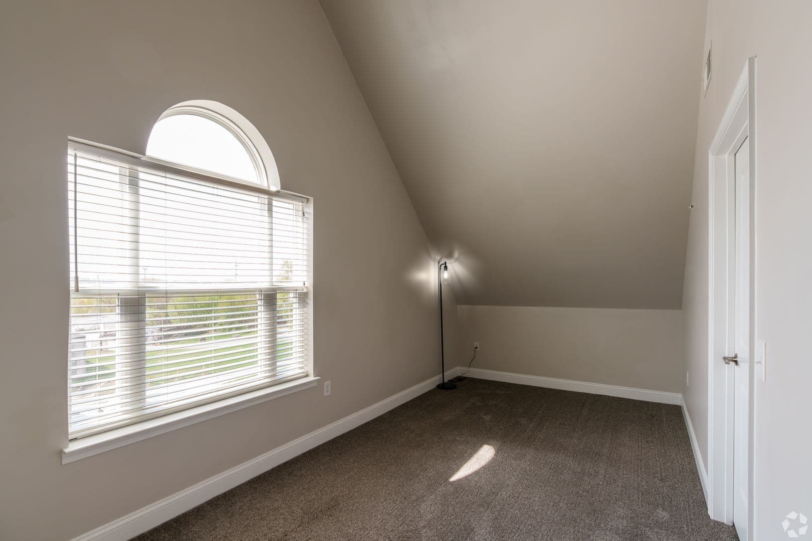 York Apartment: 200 5th Avenue