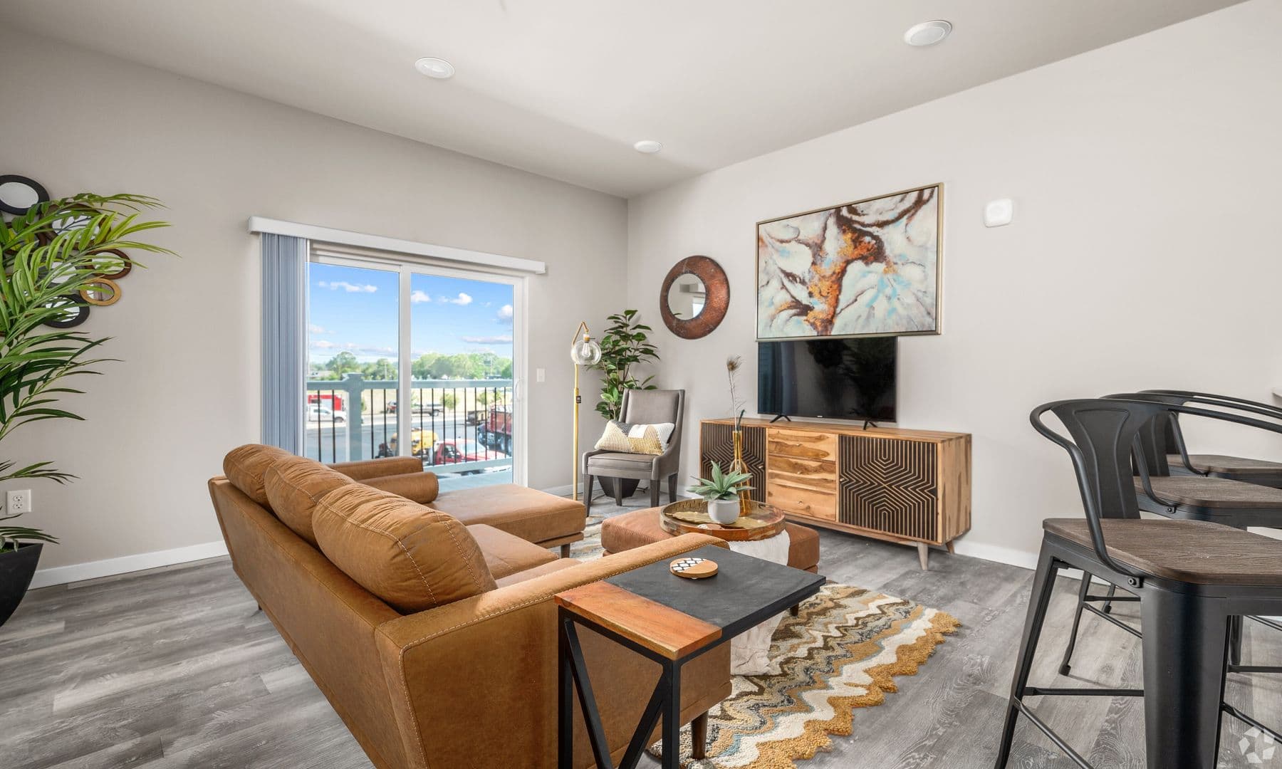 Carlisle Apartment: 5 Northside Village Lane