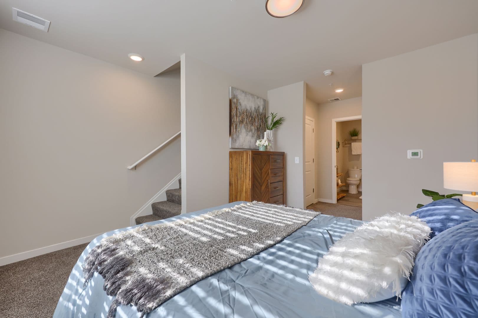 Carlisle Apartment: 5 Northside Village Lane