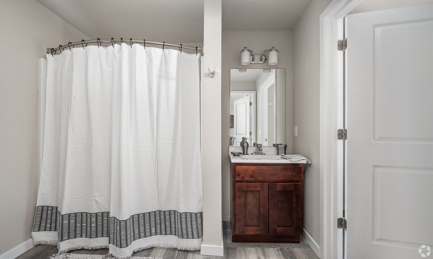 Carlisle Apartment: 5 Northside Village Lane