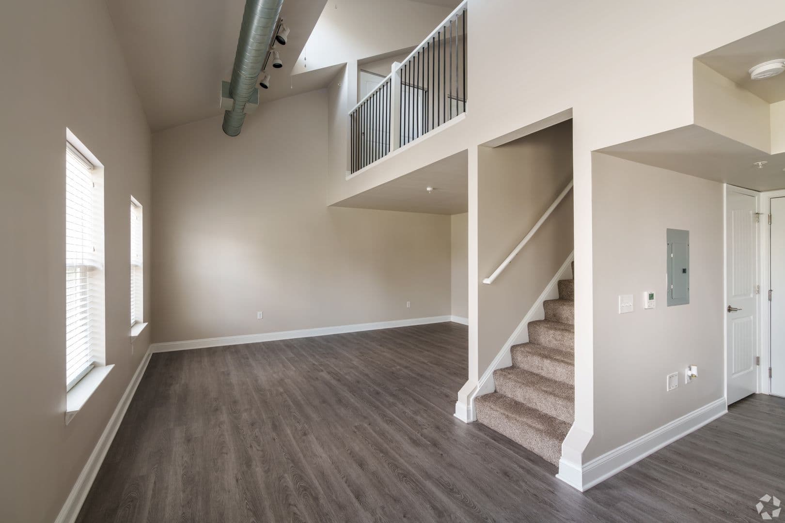 York Apartment: 200 5th Avenue