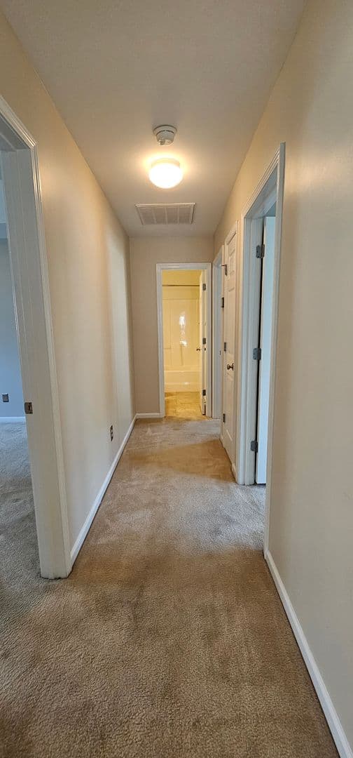 Longs House: 1593 Langley Drive