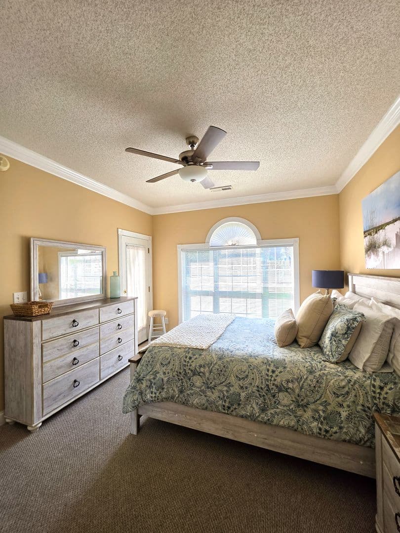 Little River Condo: 4231 Hibiscus Drive