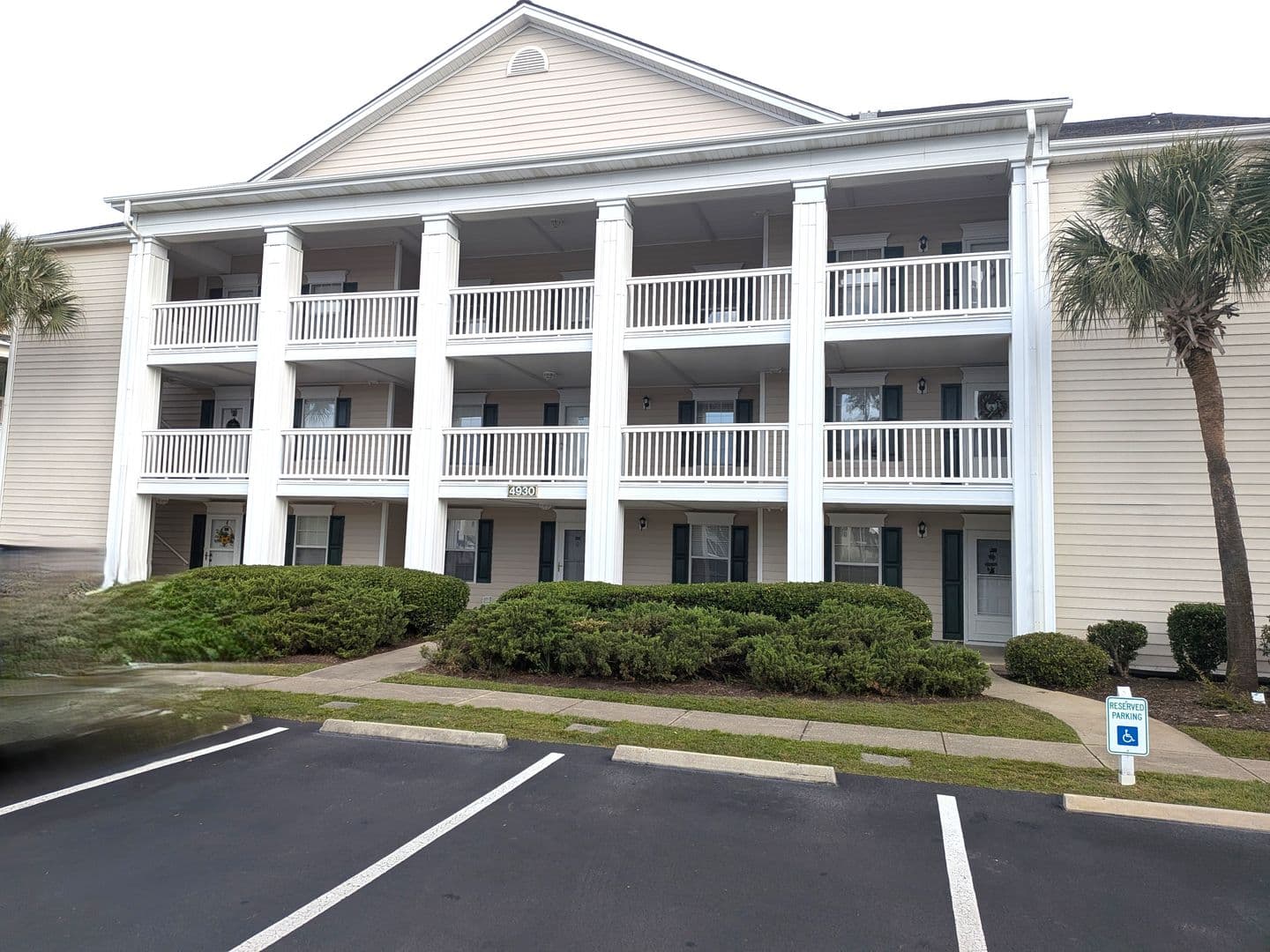 Myrtle Beach Condo: 4930 Windsor Green Way #302