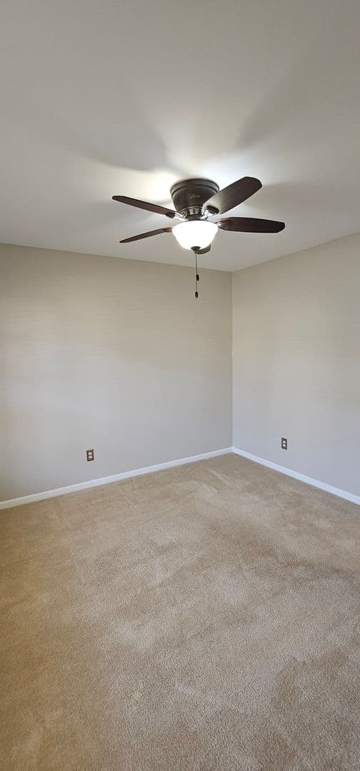 Longs House: 1593 Langley Drive
