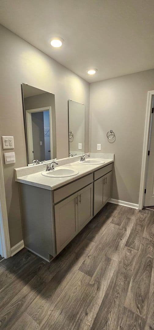 Longs House: 621 Talisman Trail