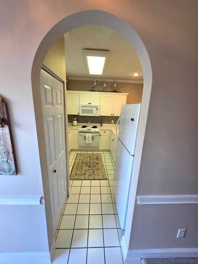 Little River Condo: 4231 Hibiscus Drive