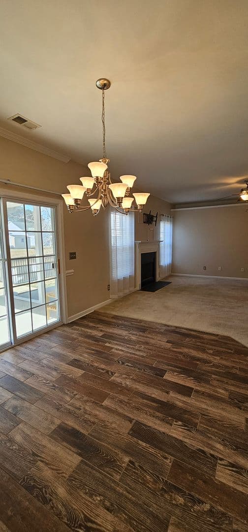 Longs House: 1593 Langley Drive