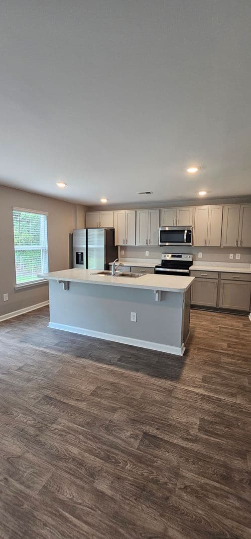 Longs House: 621 Talisman Trail