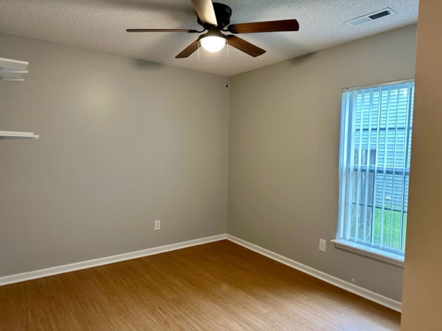 Summerville House: 5091 Ballantine Dr.