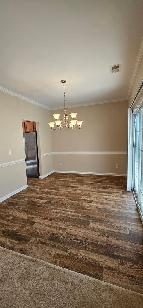 Longs House: 1593 Langley Drive