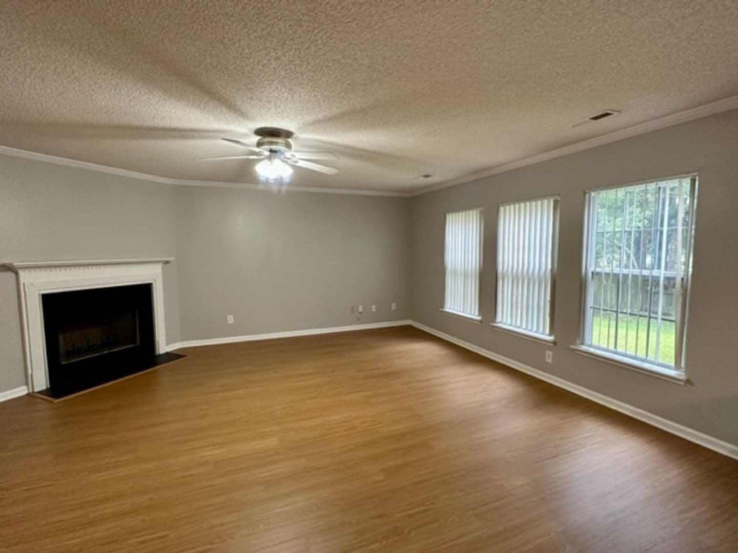 Summerville House: 5091 Ballantine Dr.