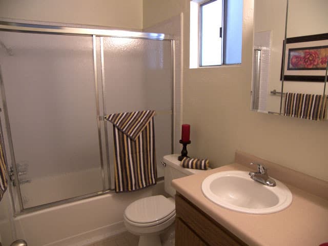 Bakersfield Apartment: Casa Real Apartments