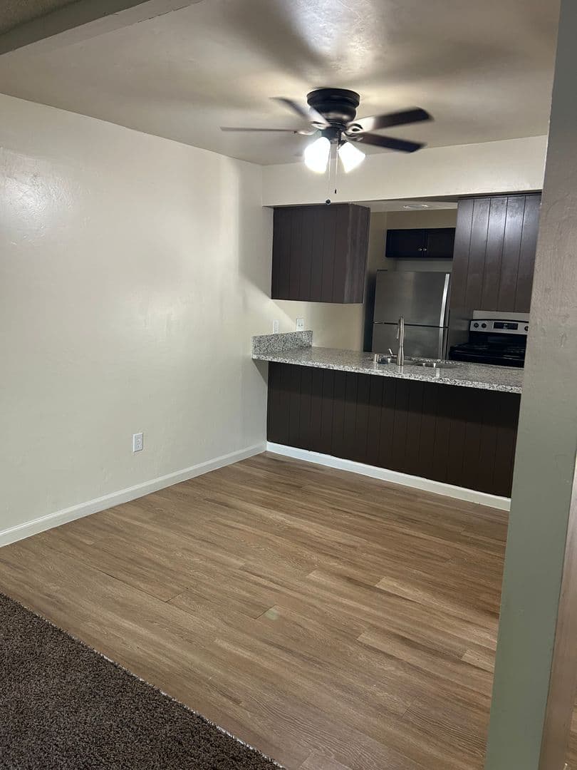 Bakersfield Apartment: 500 & 510 Taylor St.
