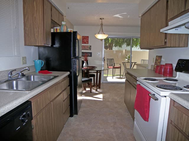Bakersfield Apartment: Casa Real Apartments