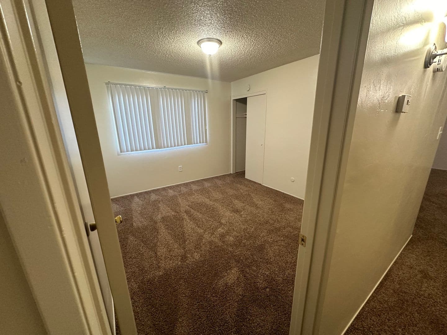 Bakersfield Apartment: 517 Taylor St.