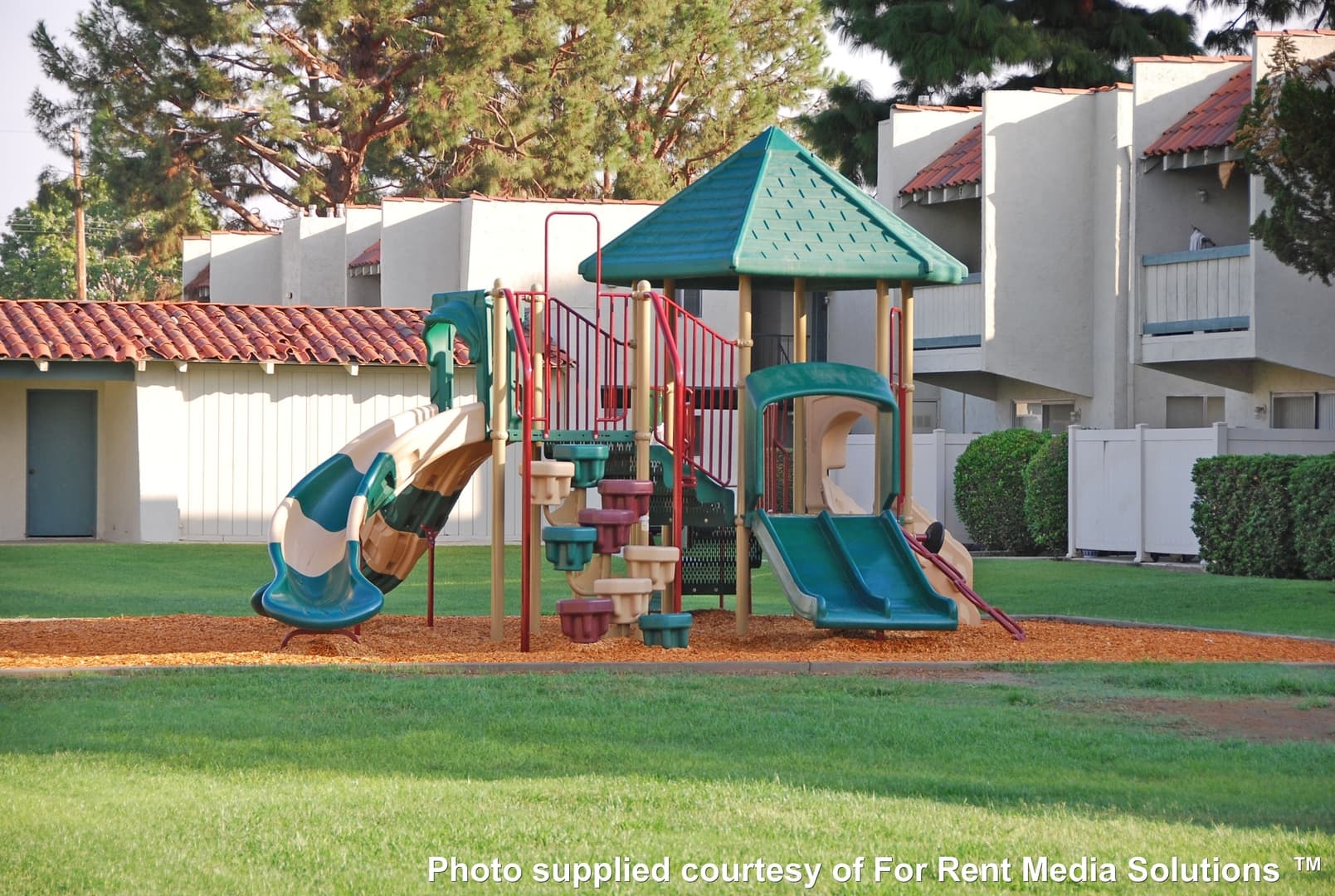Bakersfield Apartment: Casa Real Apartments