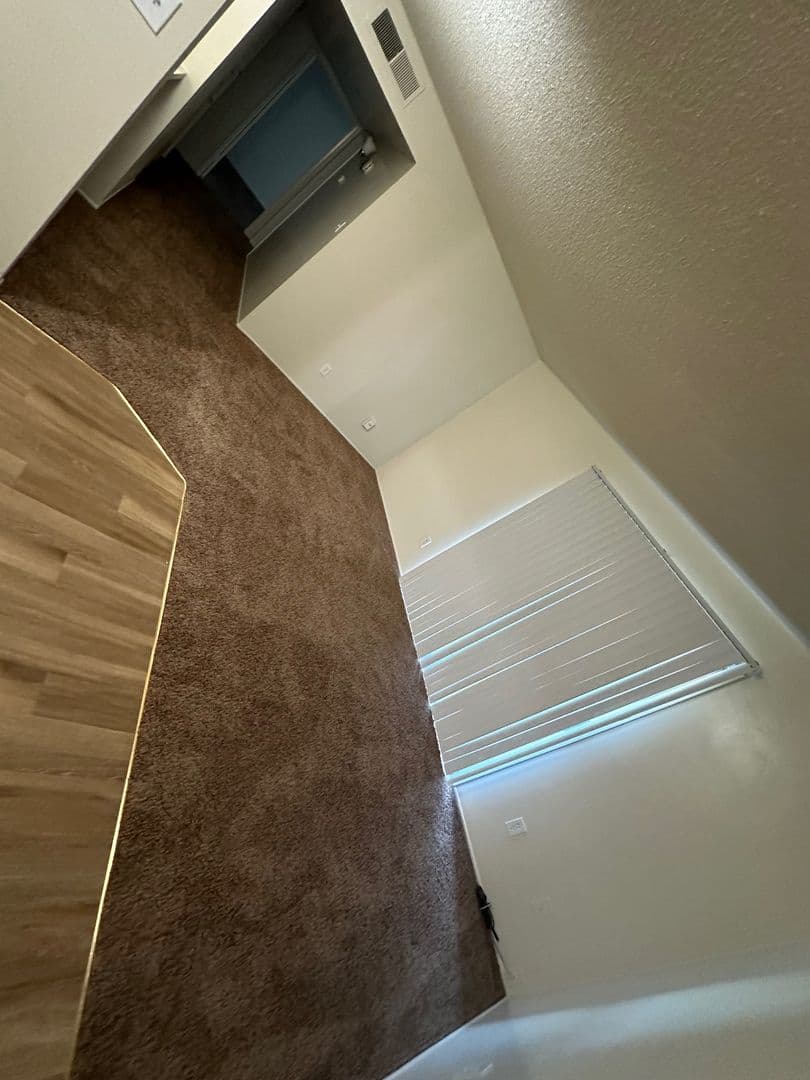 Bakersfield Apartment: 517 Taylor St.