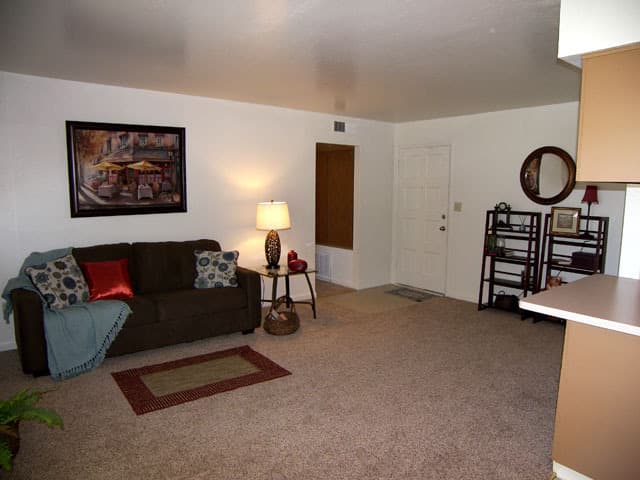 Bakersfield Apartment: Casa Real Apartments
