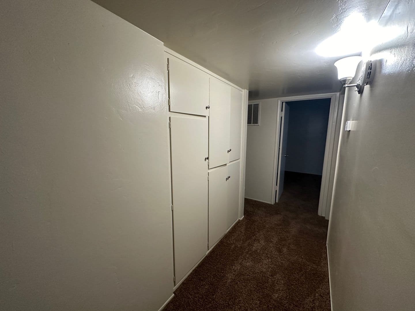 Bakersfield Apartment: 517 Taylor St.