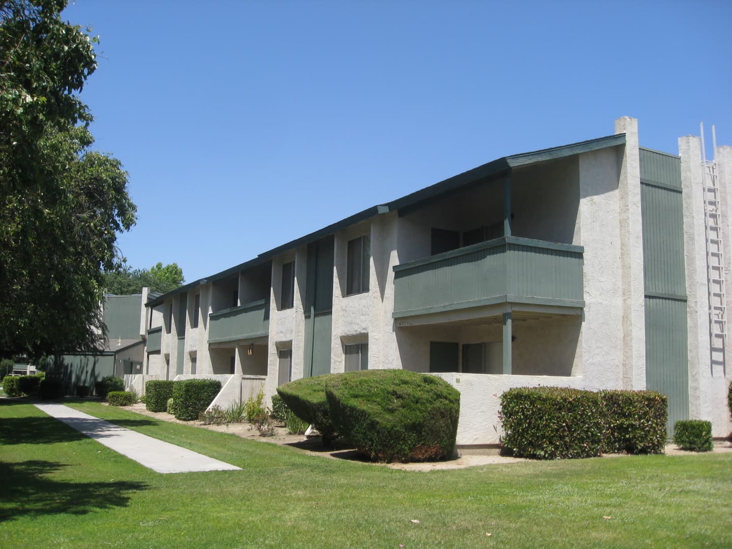 Bakersfield Apartment: 3401 WIBLE