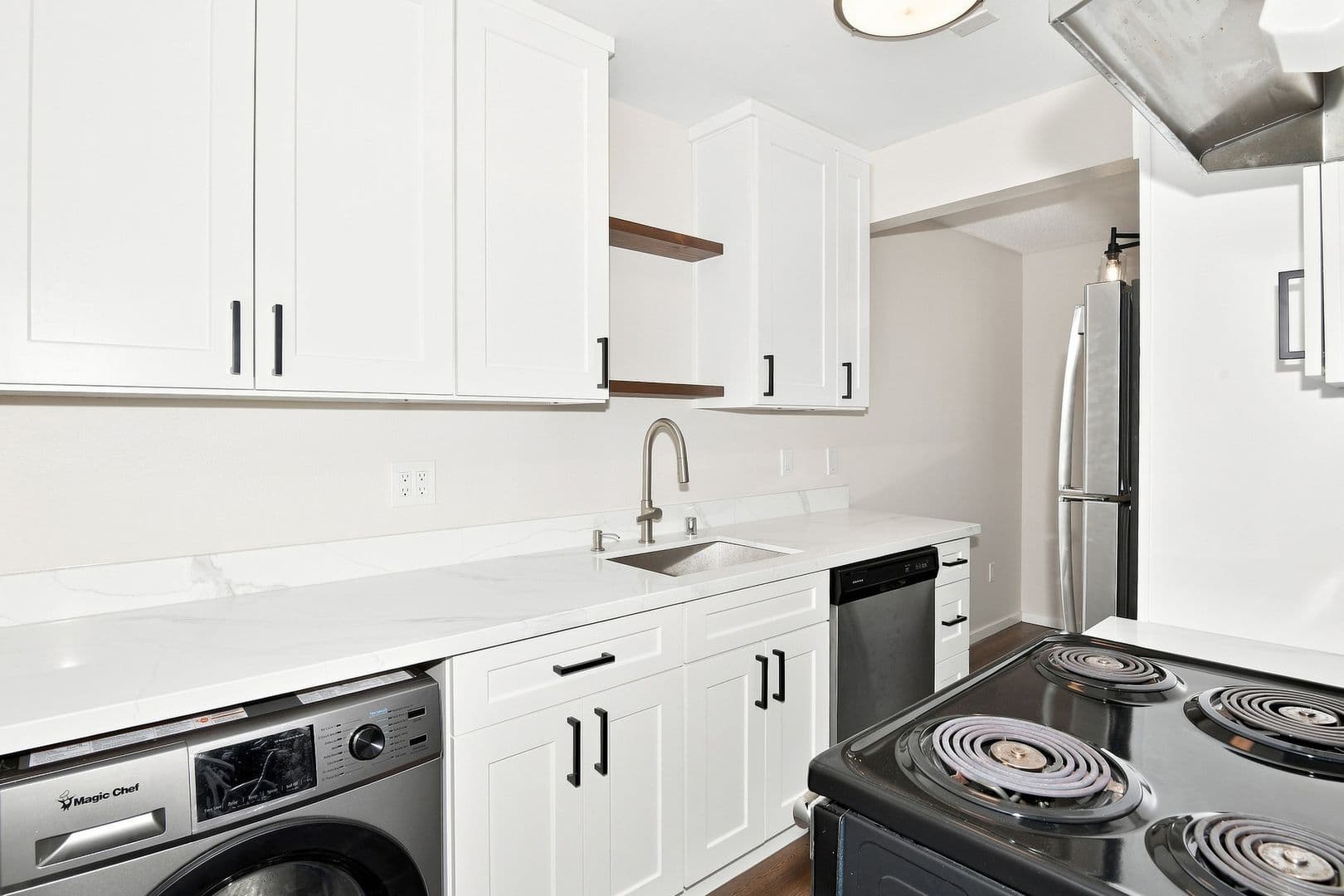 Tacoma Apartment: 1002 N J St - 7