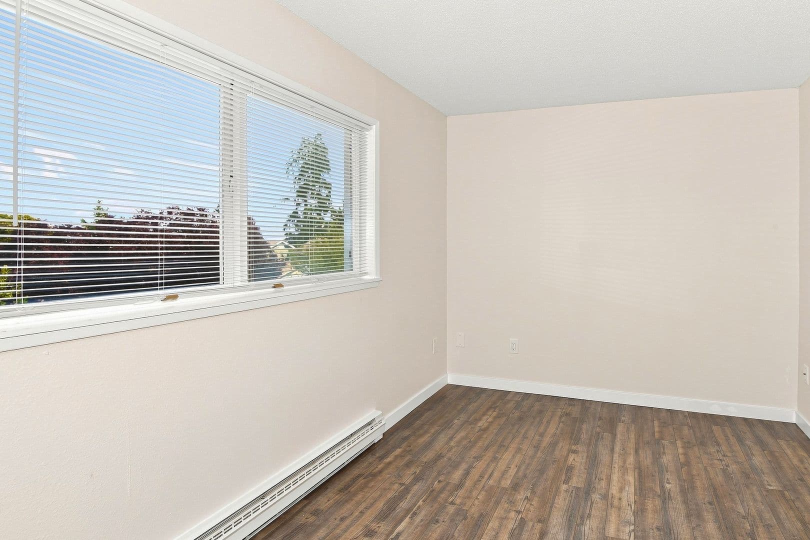 Tacoma Apartment: 1002 N J St - 7
