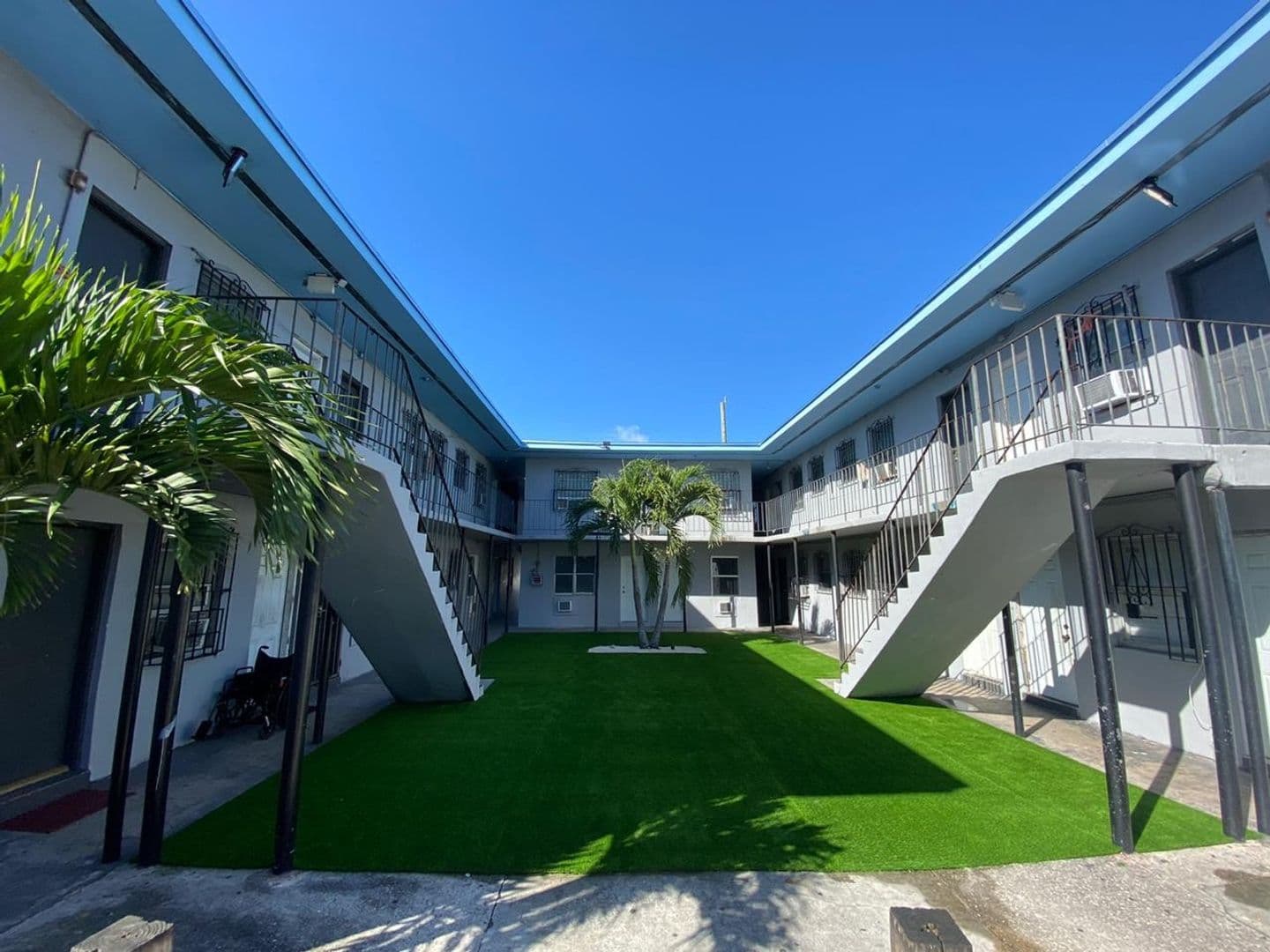 Opa-locka Apartment: 14255 NW 22nd Ave