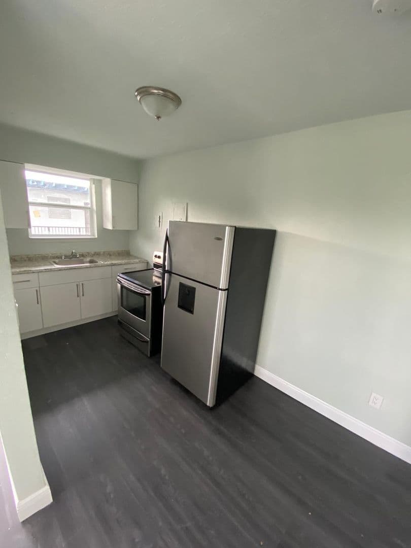 Opa-locka Apartment: 14255 NW 22nd Ave