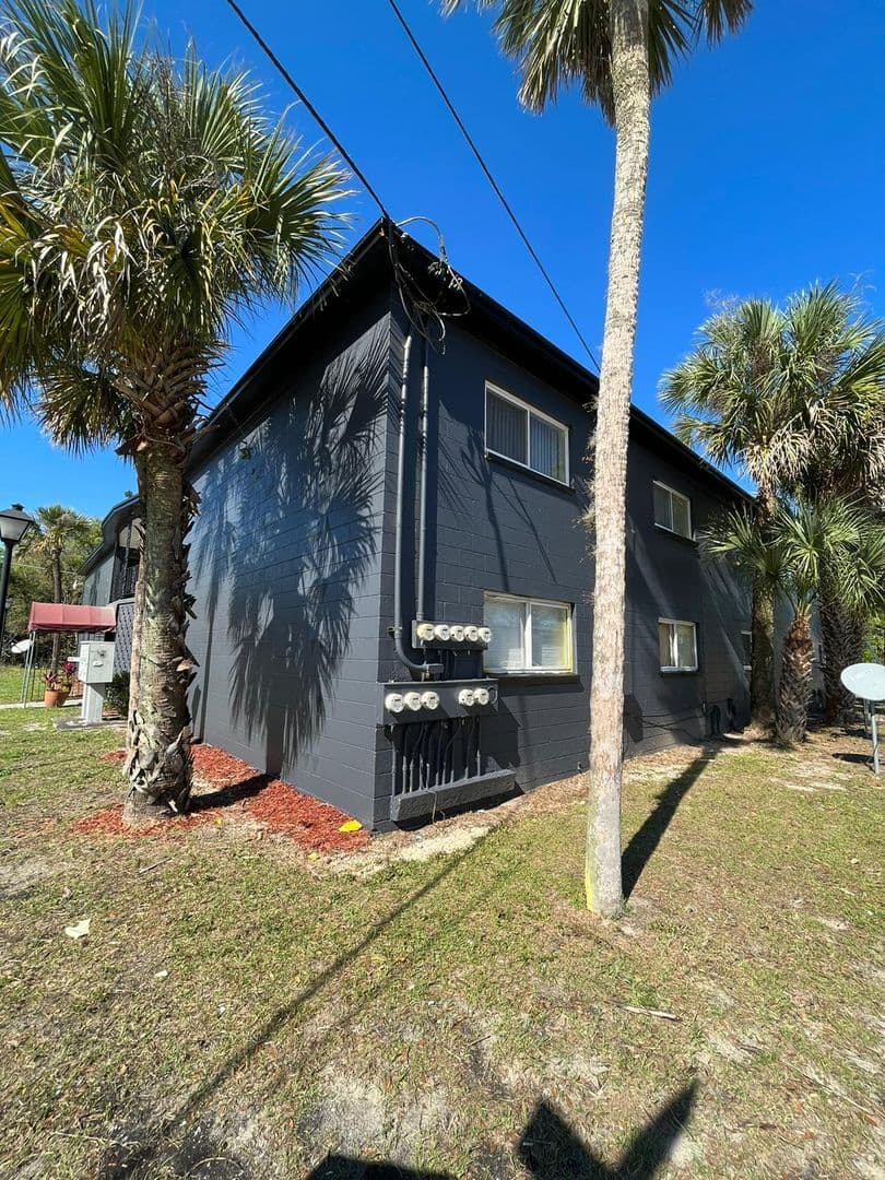 Jacksonville Apartment: 5824 Justina Ct & 3273 Justina Rd-4