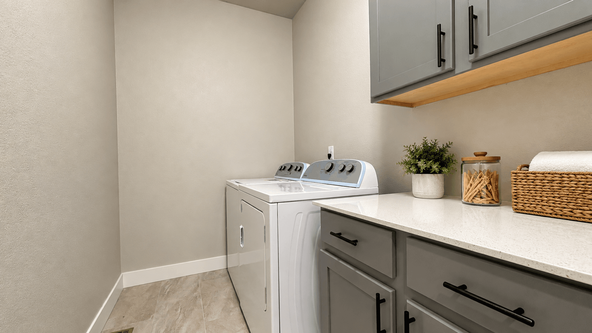 Windsor House: 6249 Vernazza Way #3