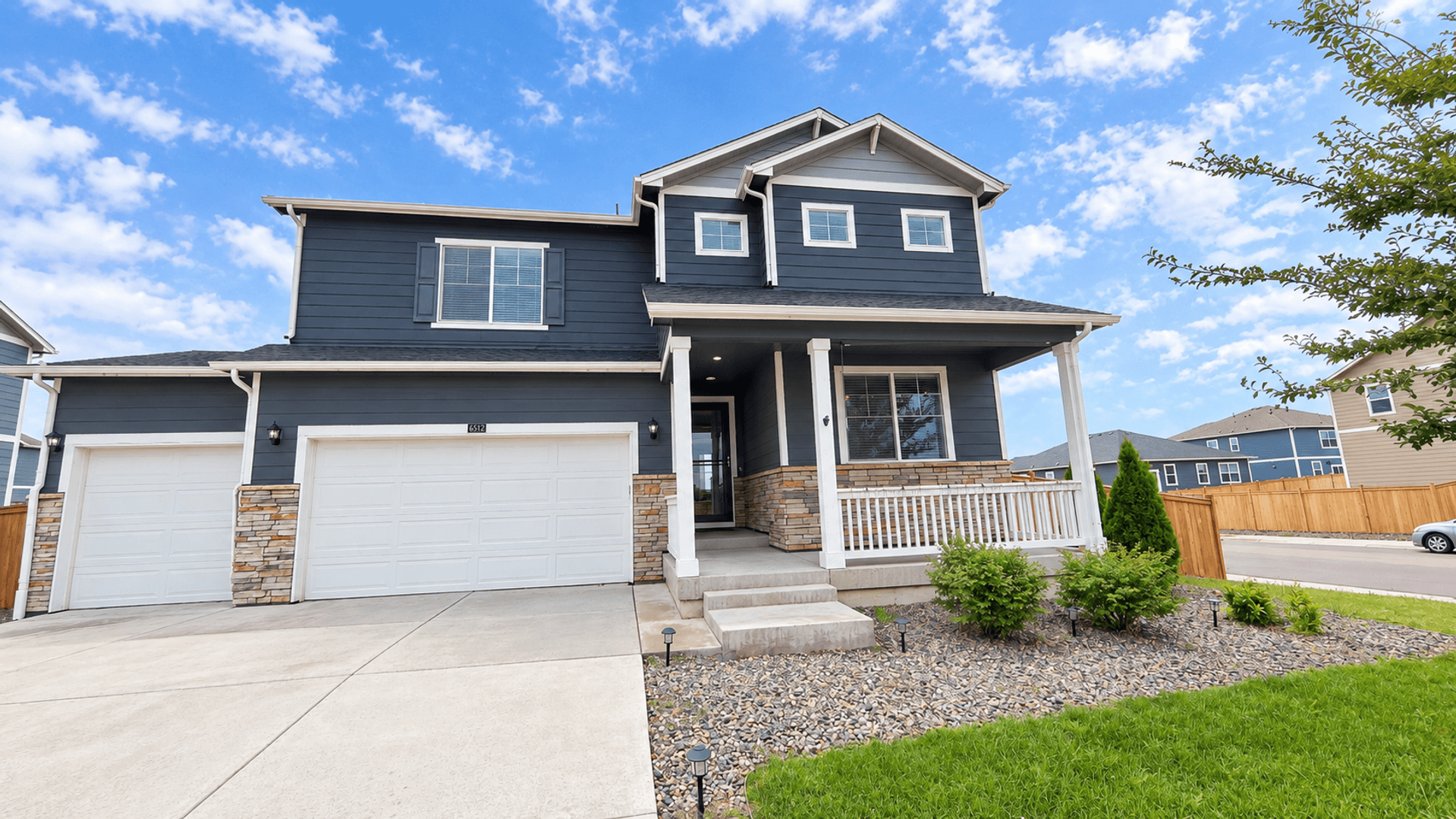 Wellington House: 6512 Coralbell St