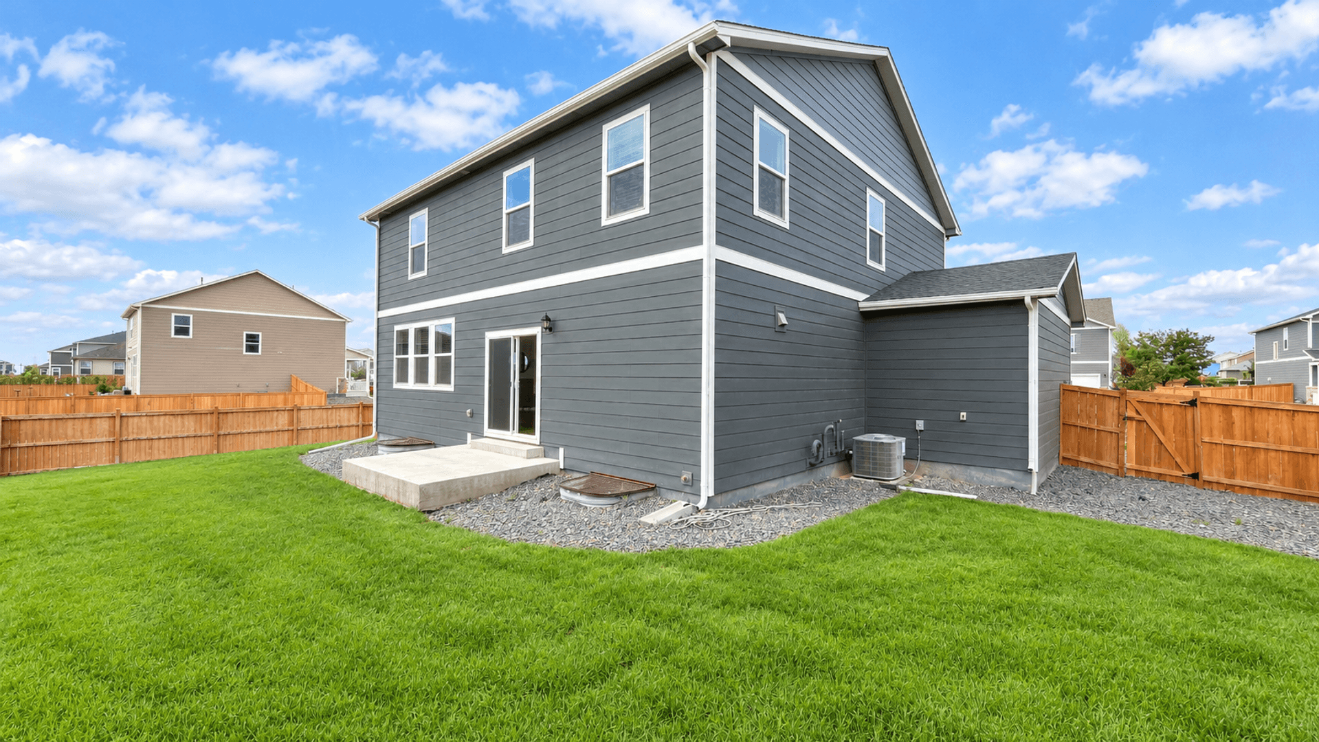 Wellington House: 6512 Coralbell St