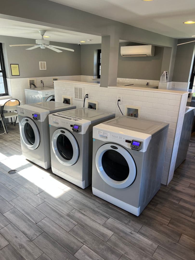 Camden Apartment: 3255 Crescent Drive
