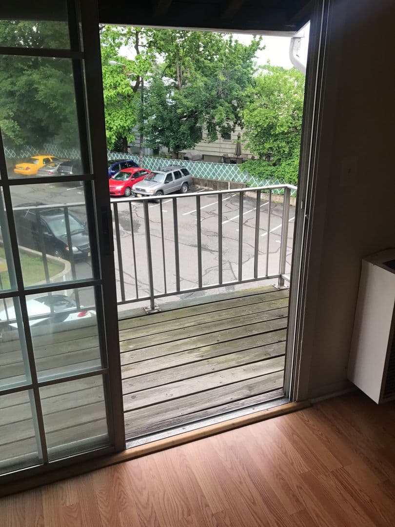 Irvington Apartment: 505-513 Stuyvesant Ave