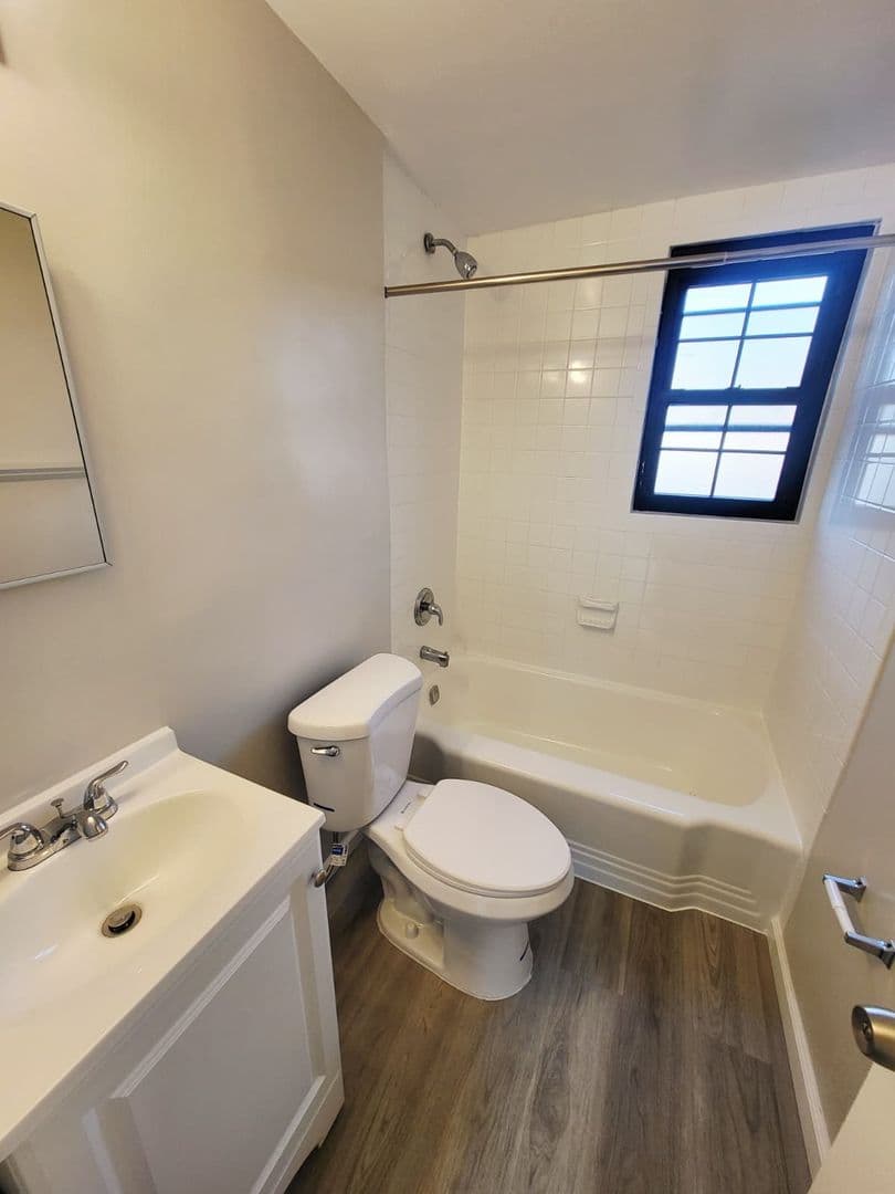 Camden Apartment: 3255 Crescent Drive