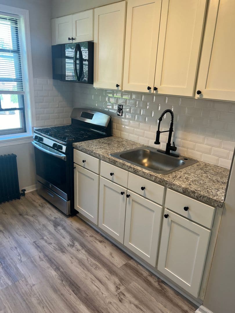 Camden Apartment: 3255 Crescent Drive