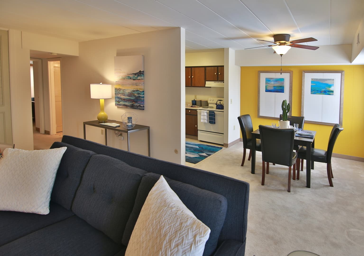 Moon Township Apartment: 700 Lee Drive